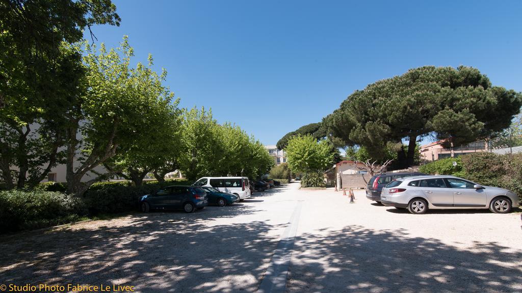 Le Poseidon Hotel La Seyne-sur-Mer Exterior photo