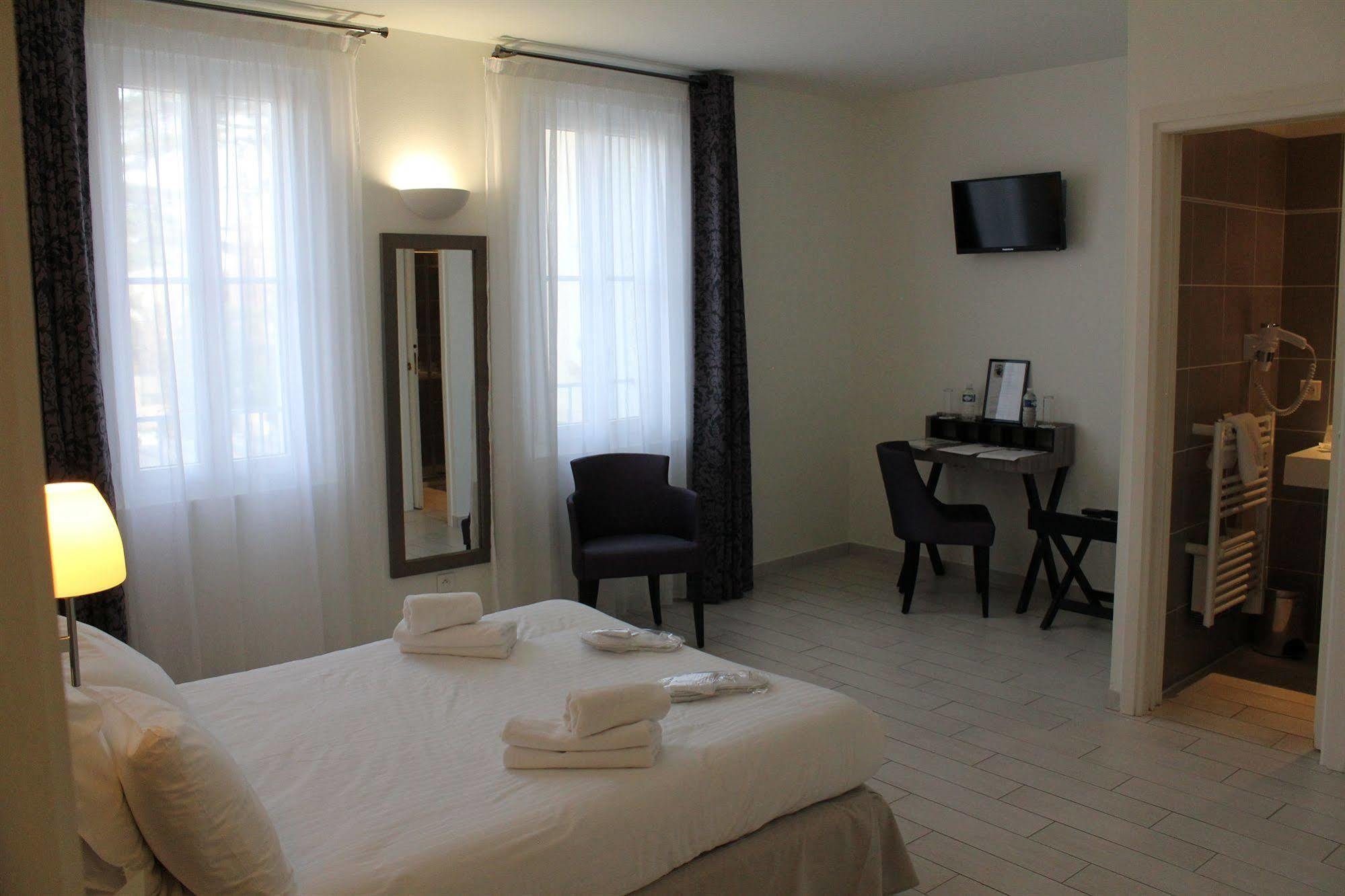 Le Poseidon Hotel La Seyne-sur-Mer Exterior photo