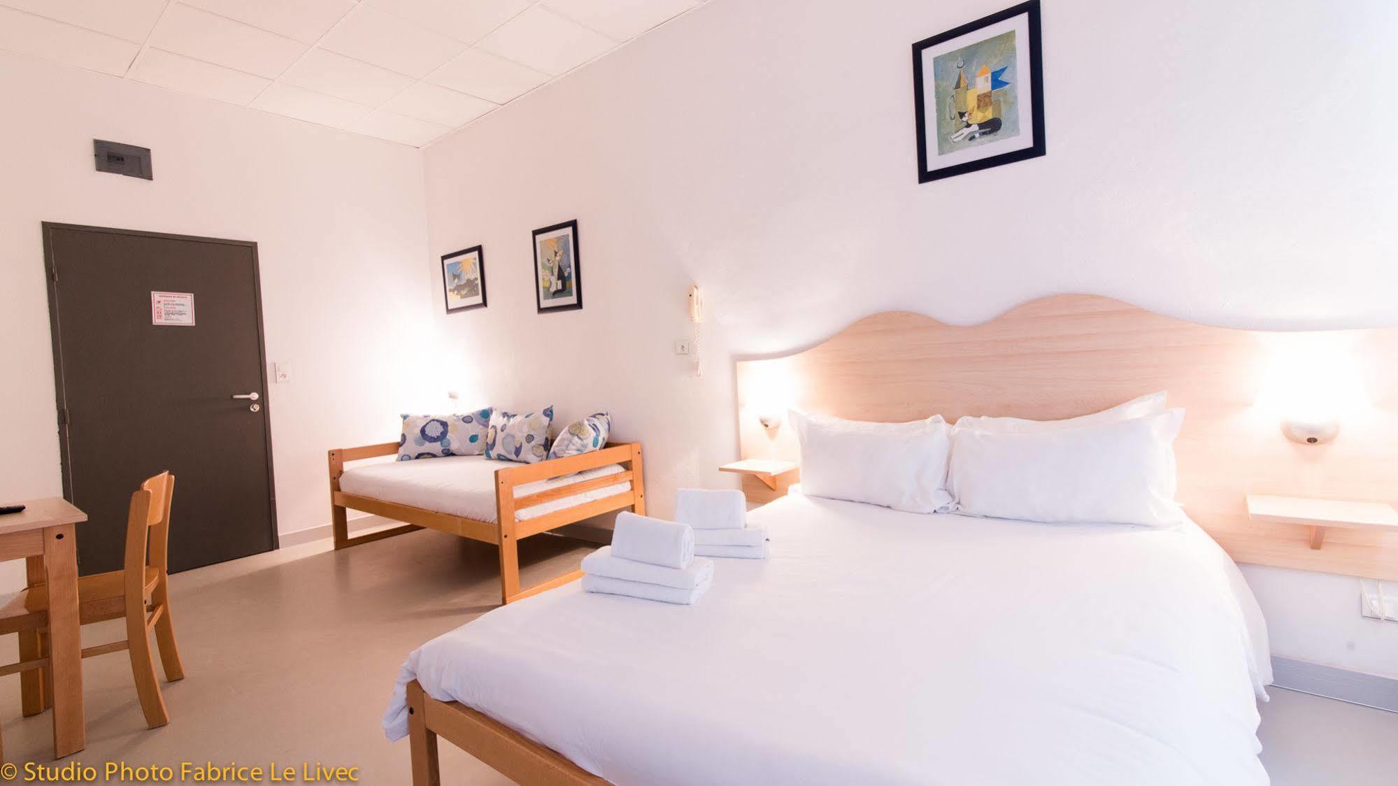 Le Poseidon Hotel La Seyne-sur-Mer Exterior photo